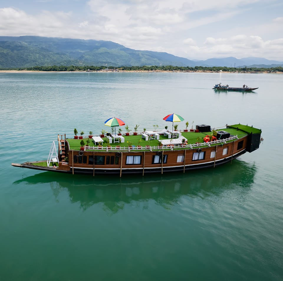 Himadri House Boat