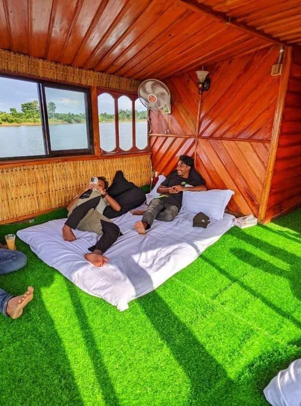 Himadri House Boat