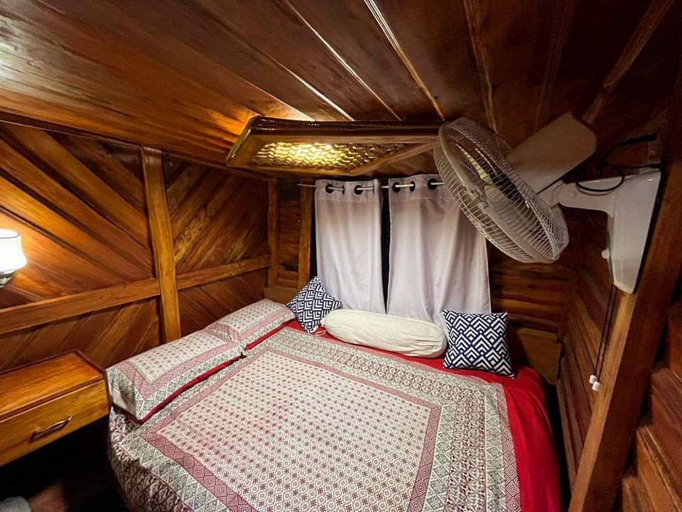 Himadri House Boat