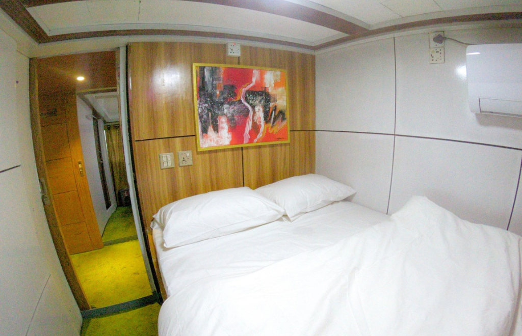 MV Sea Pearl 4