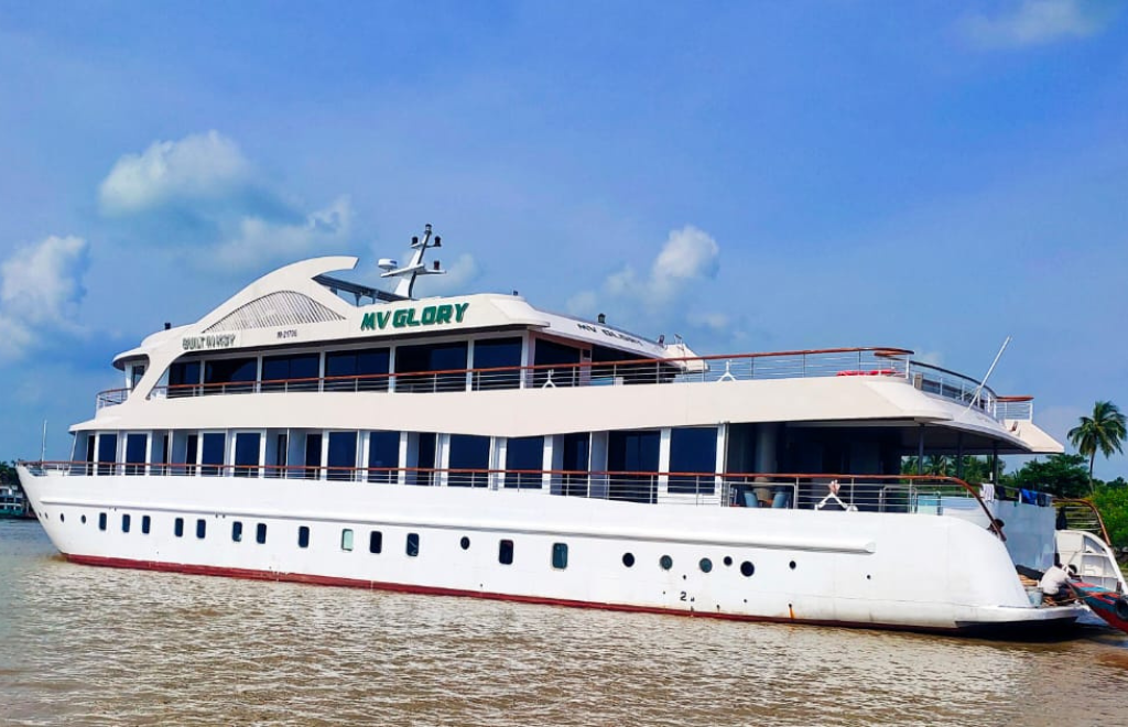 MV Glory
