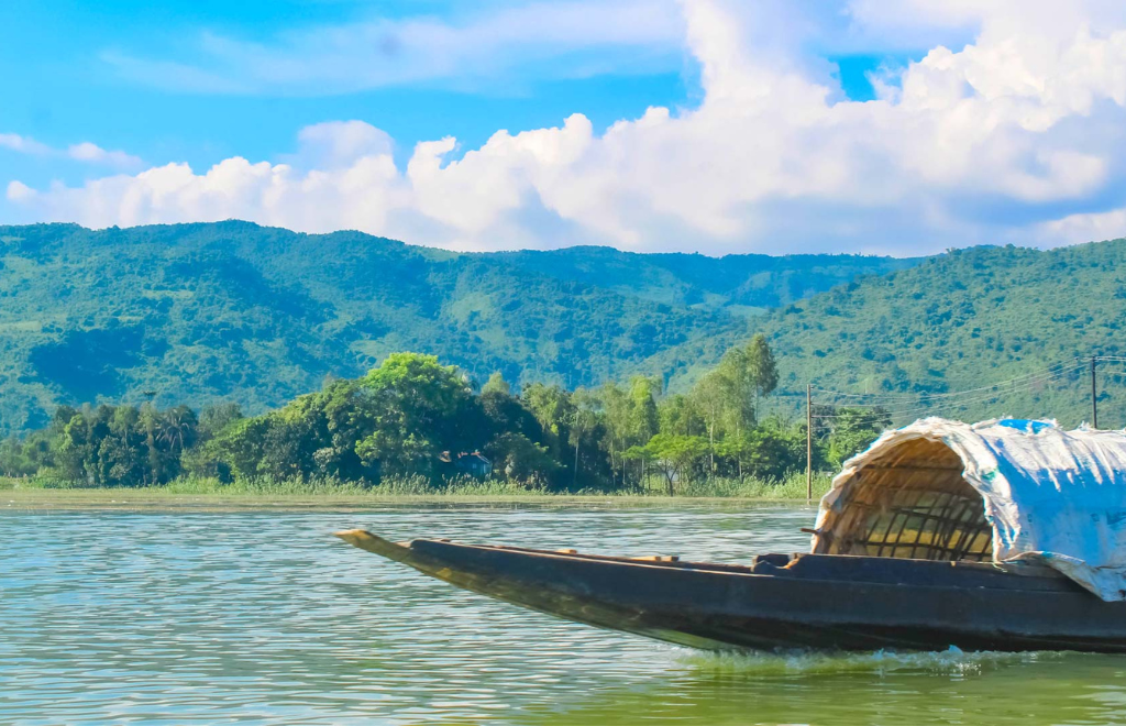 Tanguar Haor Tour: A Magical Journey into Bangladesh’s Floating Paradise